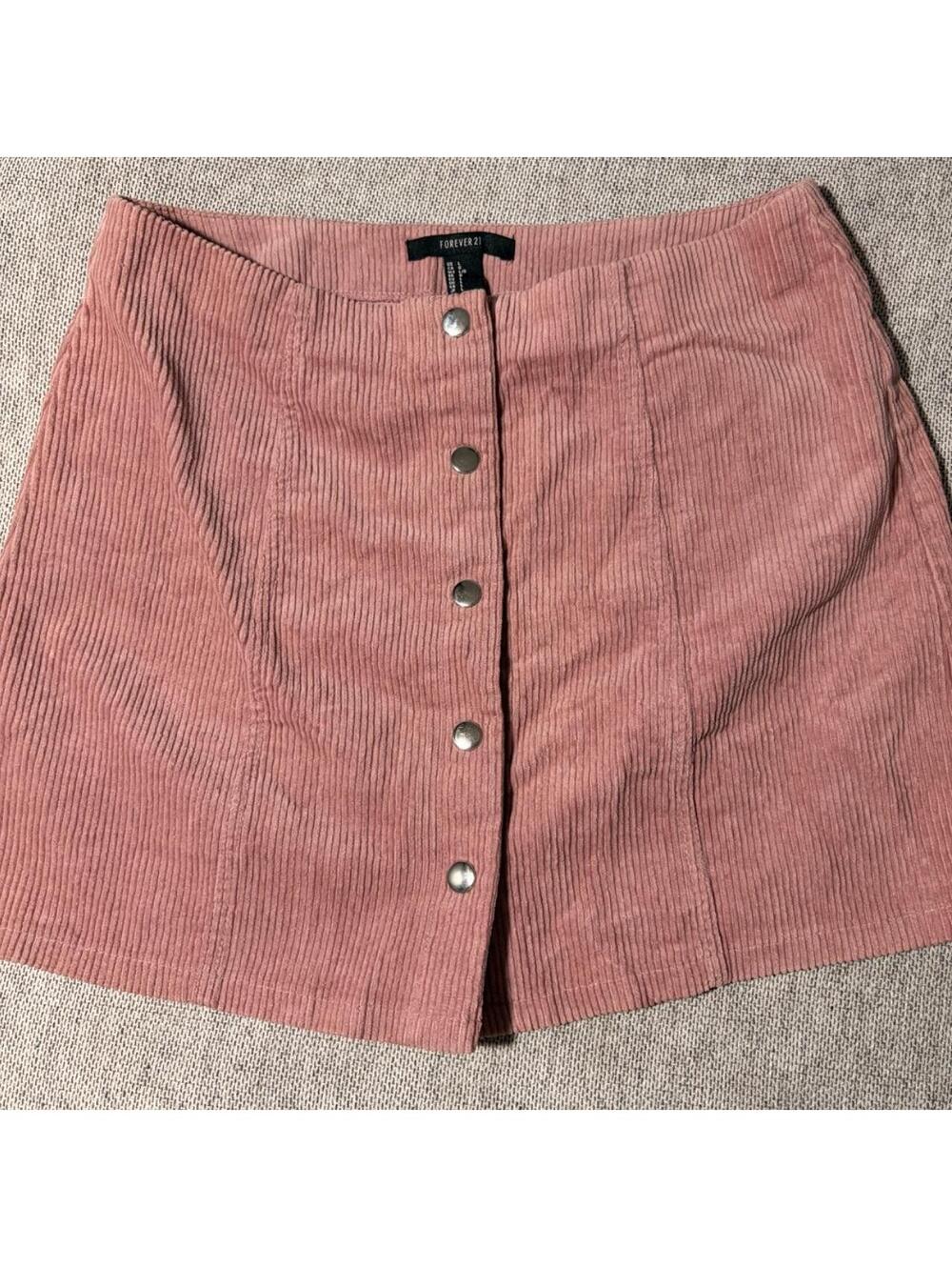 • Women’s Size L / US 10-12